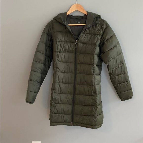 Amazon Essentials light weight puffer coat - Picture 7 of 9